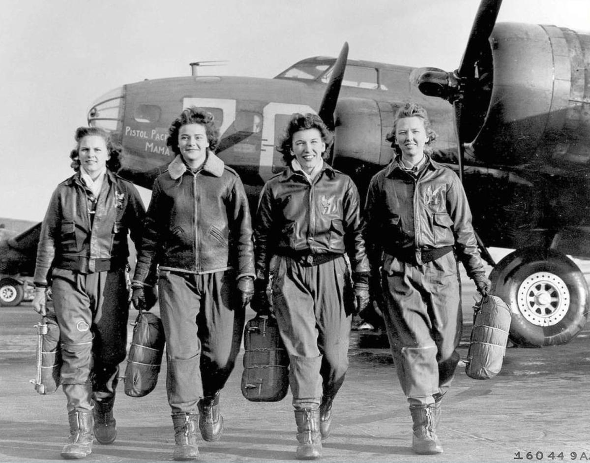 Daring & Intrepid Airwomen